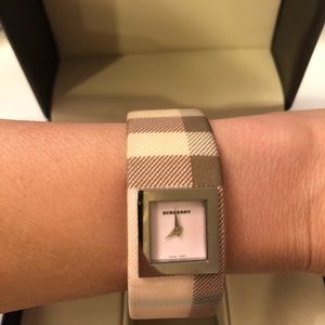 Burberry Vintage Women’s Watch